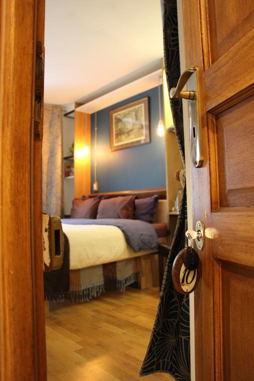 Private Room In A Parisian Homestay! - Close To It All! 객실 사진