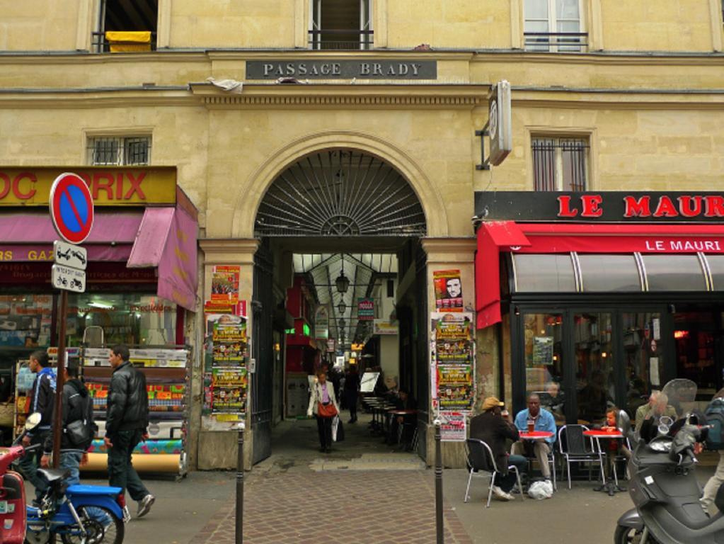 Private Room In A Parisian Homestay! - Close To It All! 외부 사진