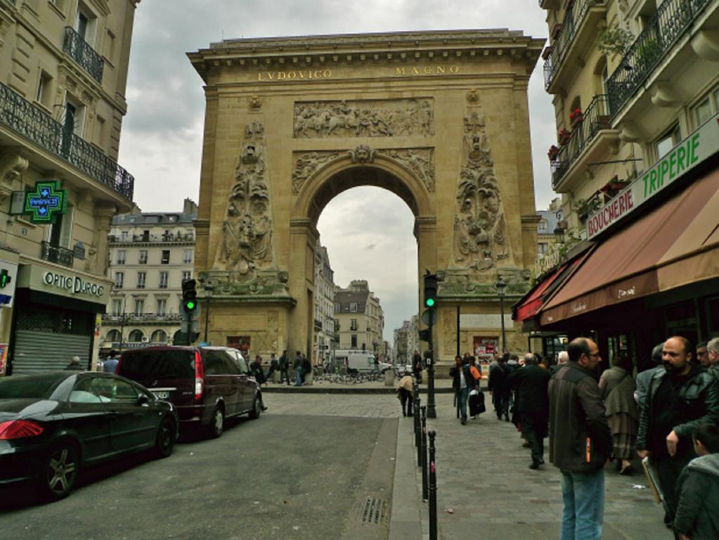 Private Room In A Parisian Homestay! - Close To It All! 외부 사진