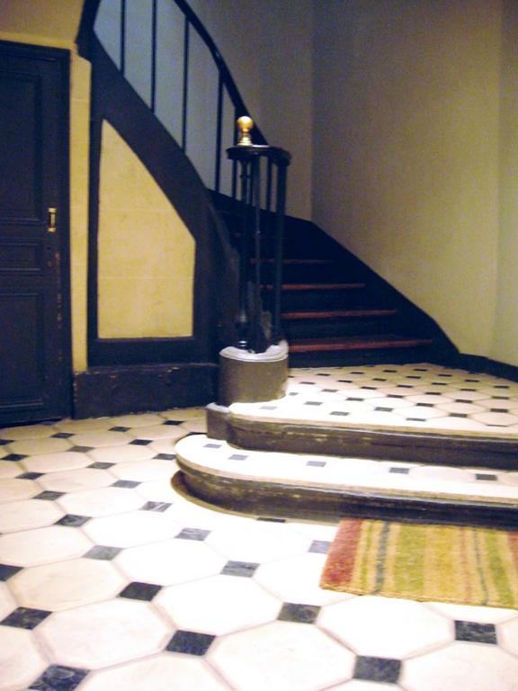 Private Room In A Parisian Homestay! - Close To It All! 외부 사진