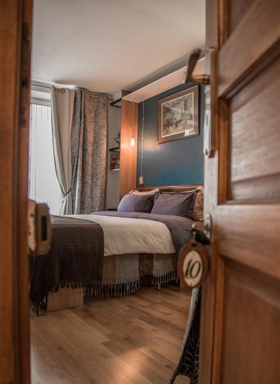Private Room In A Parisian Homestay! - Close To It All! 외부 사진